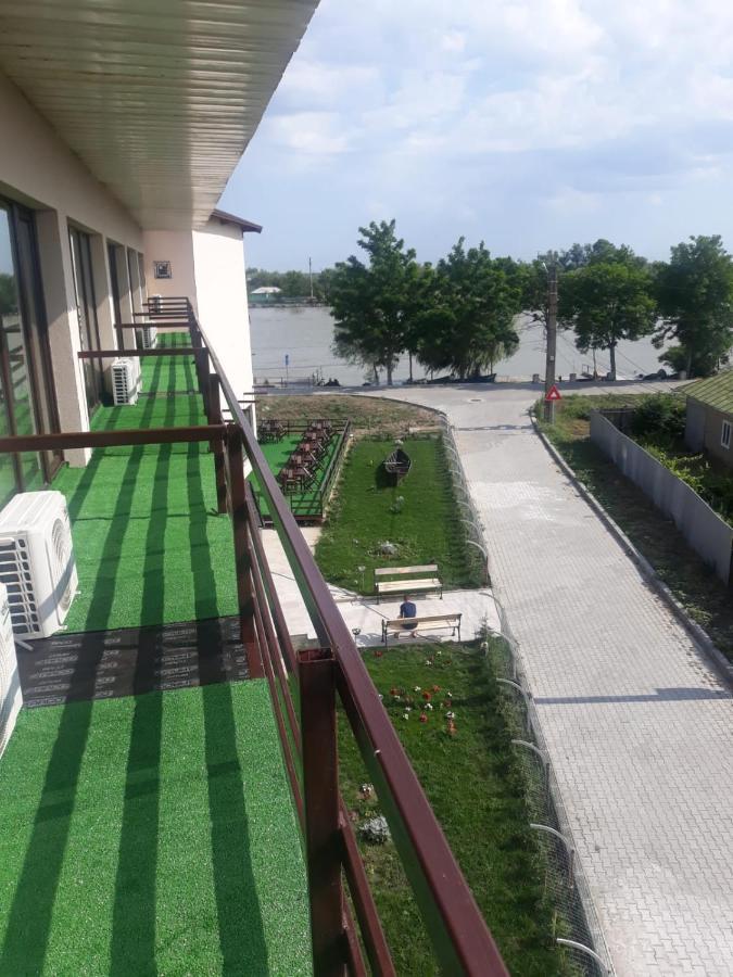 苏利纳 Pensiunea Delta Ideal酒店 外观 照片